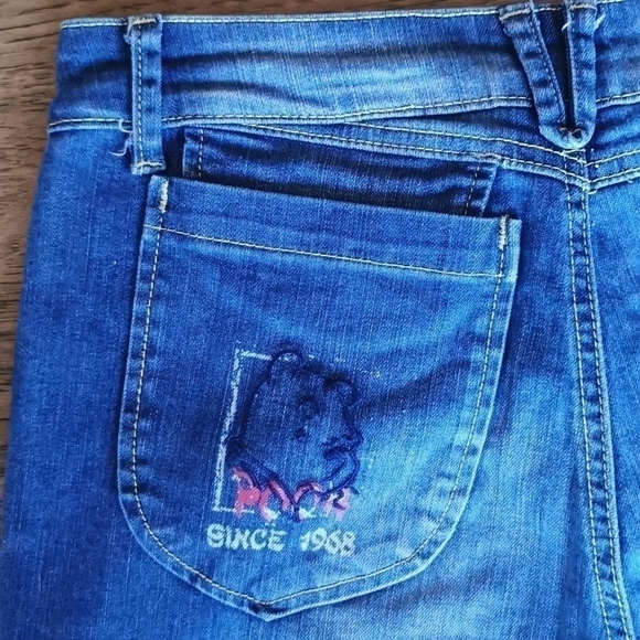 DISNEY Winnie The Pooh Embroidered Crops 4 - Picture 6 of 9